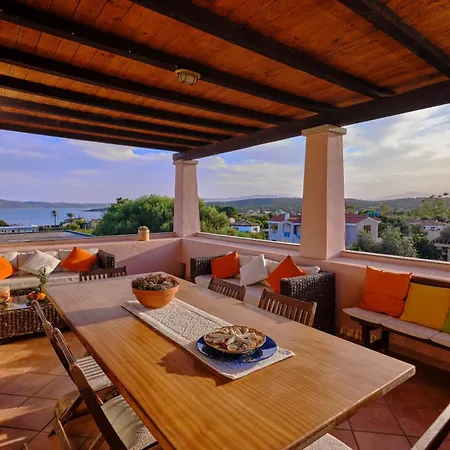 Apartment La Casa Sul Mare Olbia